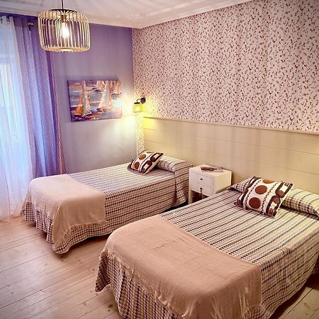 Hostal Boutique Puerta Del Sol Torrelavega Luaran gambar
