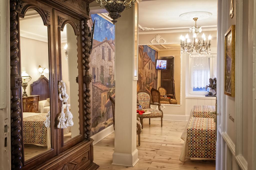 Hostal Boutique Puerta Del Sol Torrelavega Bilik gambar