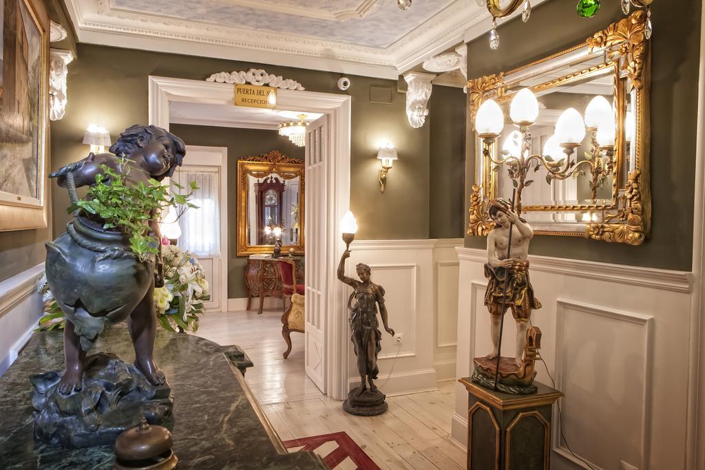 Hostal Boutique Puerta Del Sol Torrelavega Luaran gambar