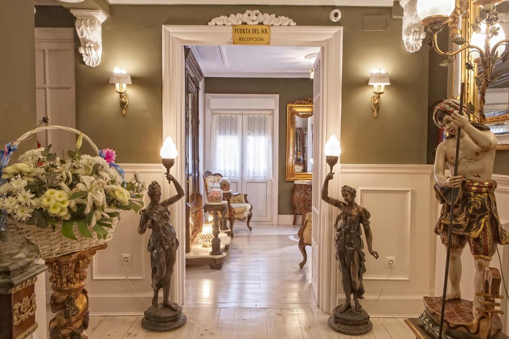 Hostal Boutique Puerta Del Sol Torrelavega Luaran gambar