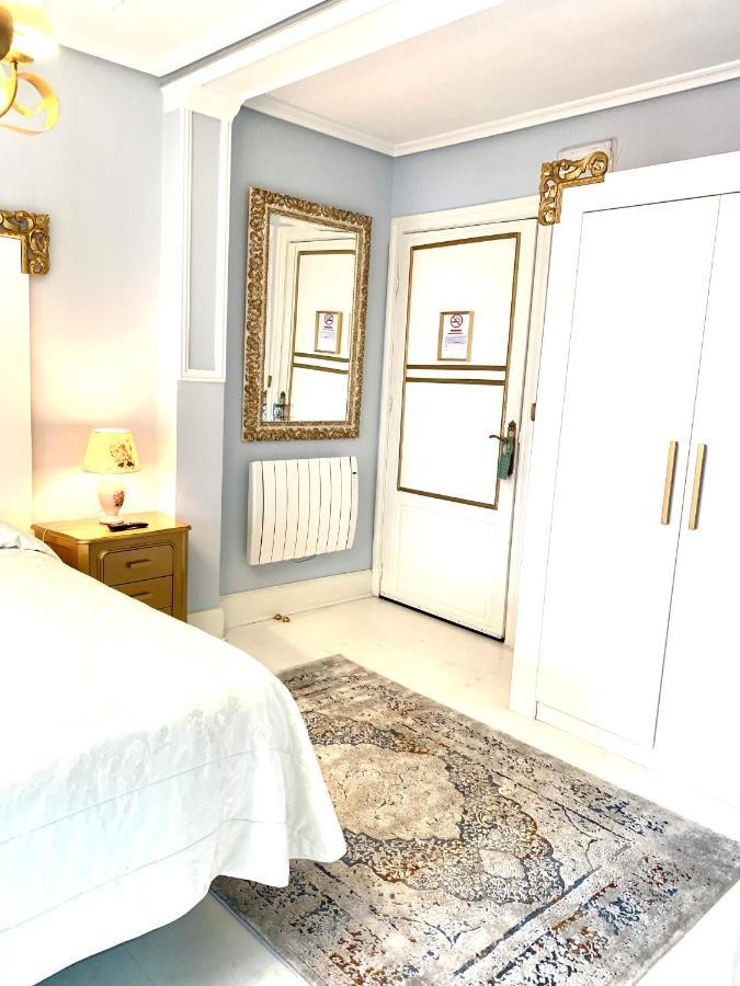 Hostal Boutique Puerta Del Sol Torrelavega Luaran gambar