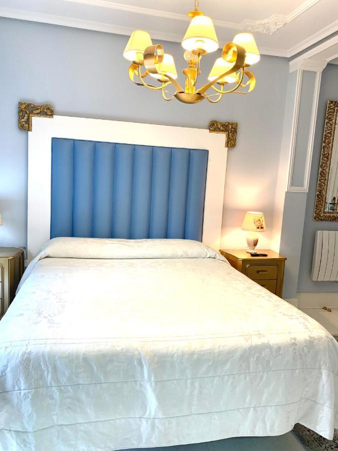 Hostal Boutique Puerta Del Sol Torrelavega Luaran gambar