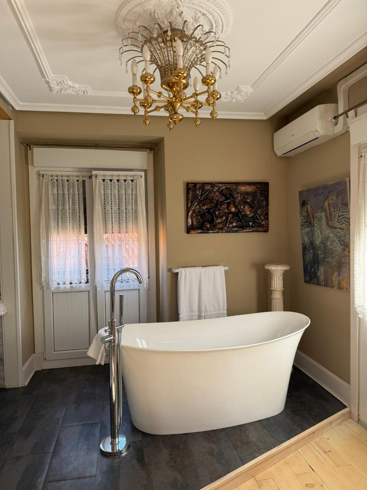 Hostal Boutique Puerta Del Sol Torrelavega Luaran gambar