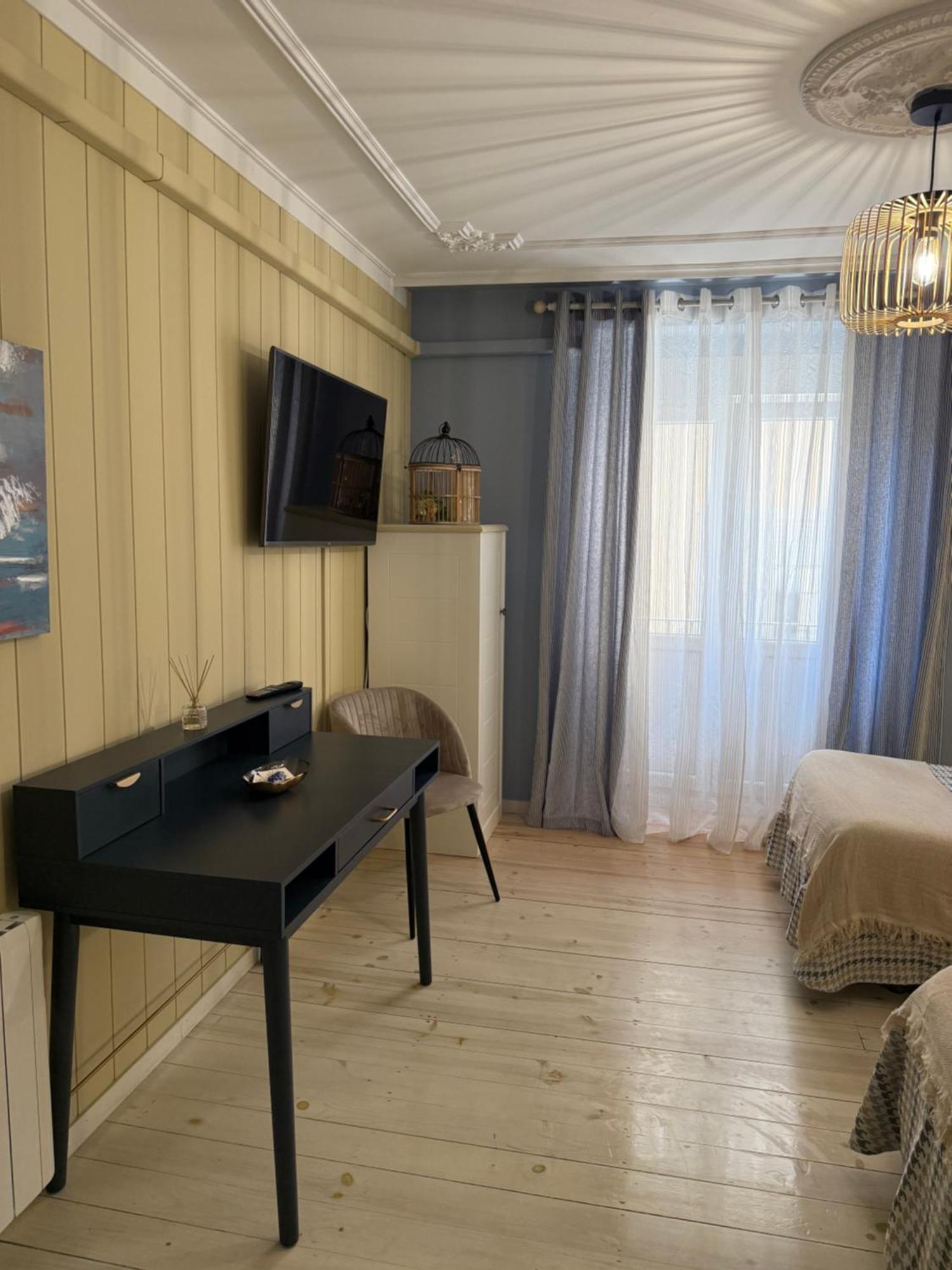 Hostal Boutique Puerta Del Sol Torrelavega Luaran gambar